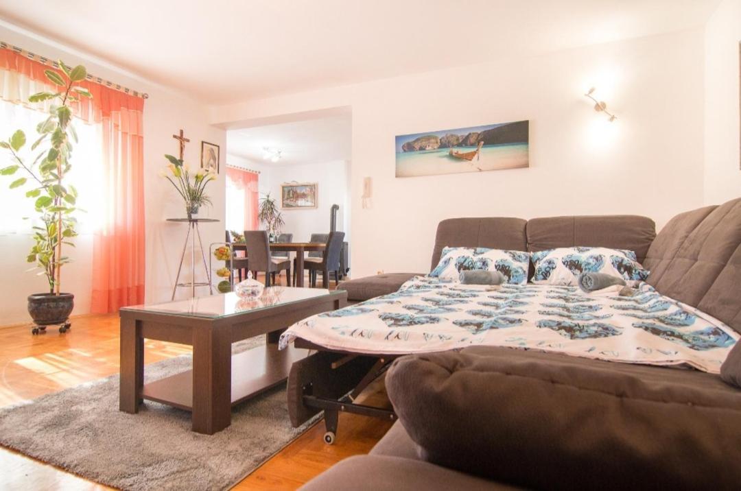 Apartment Antonella Fasana Fažana Eksteriør billede