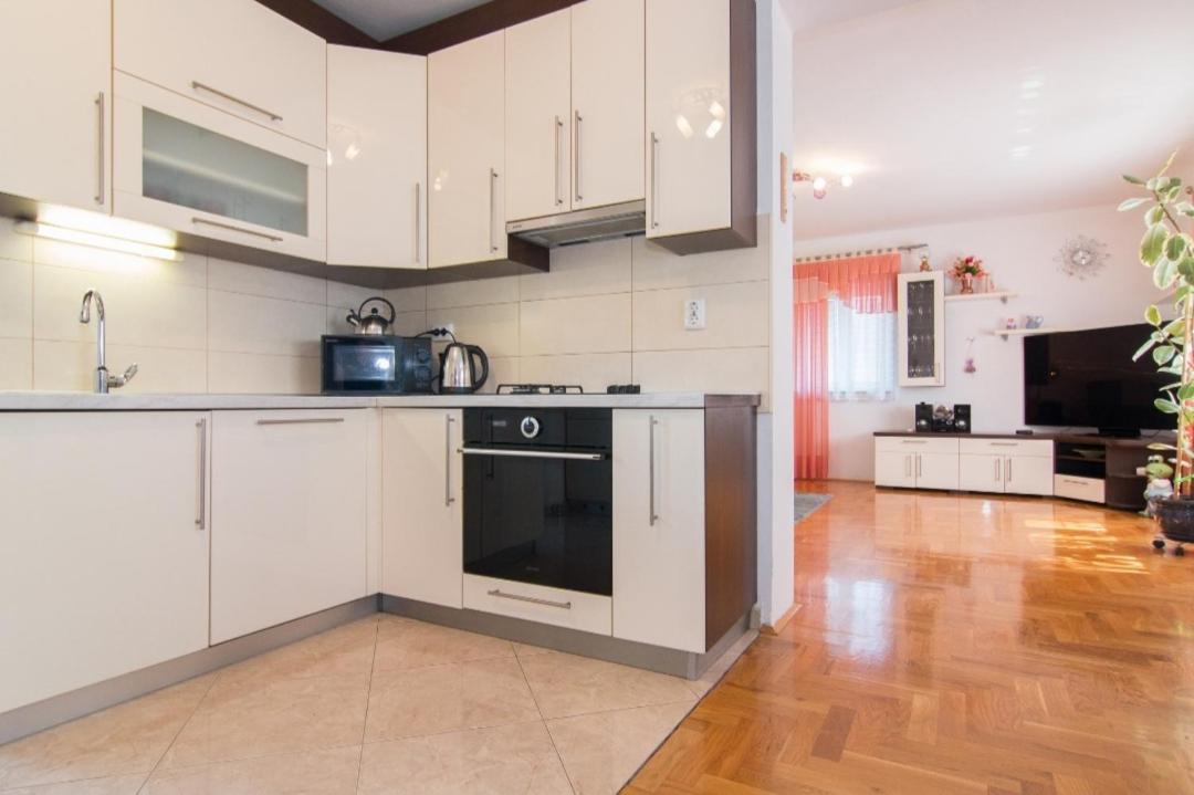 Apartment Antonella Fasana Fažana Eksteriør billede