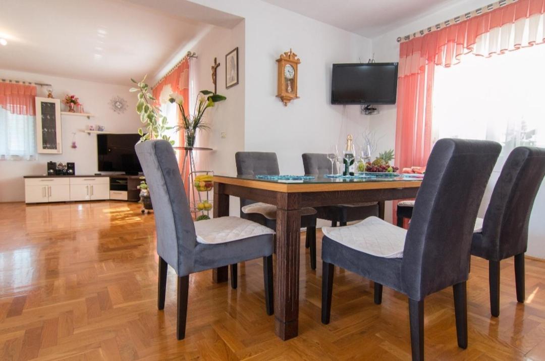 Apartment Antonella Fasana Fažana Eksteriør billede